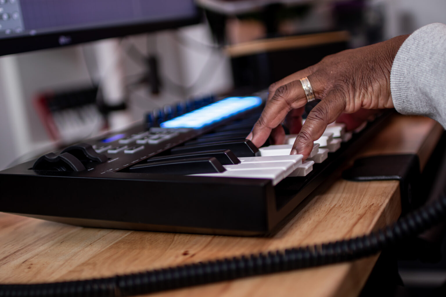 PLaying Piano